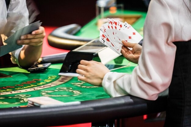 Our live-dealer notes explain table flow. Our agentbetting live dealer table reference